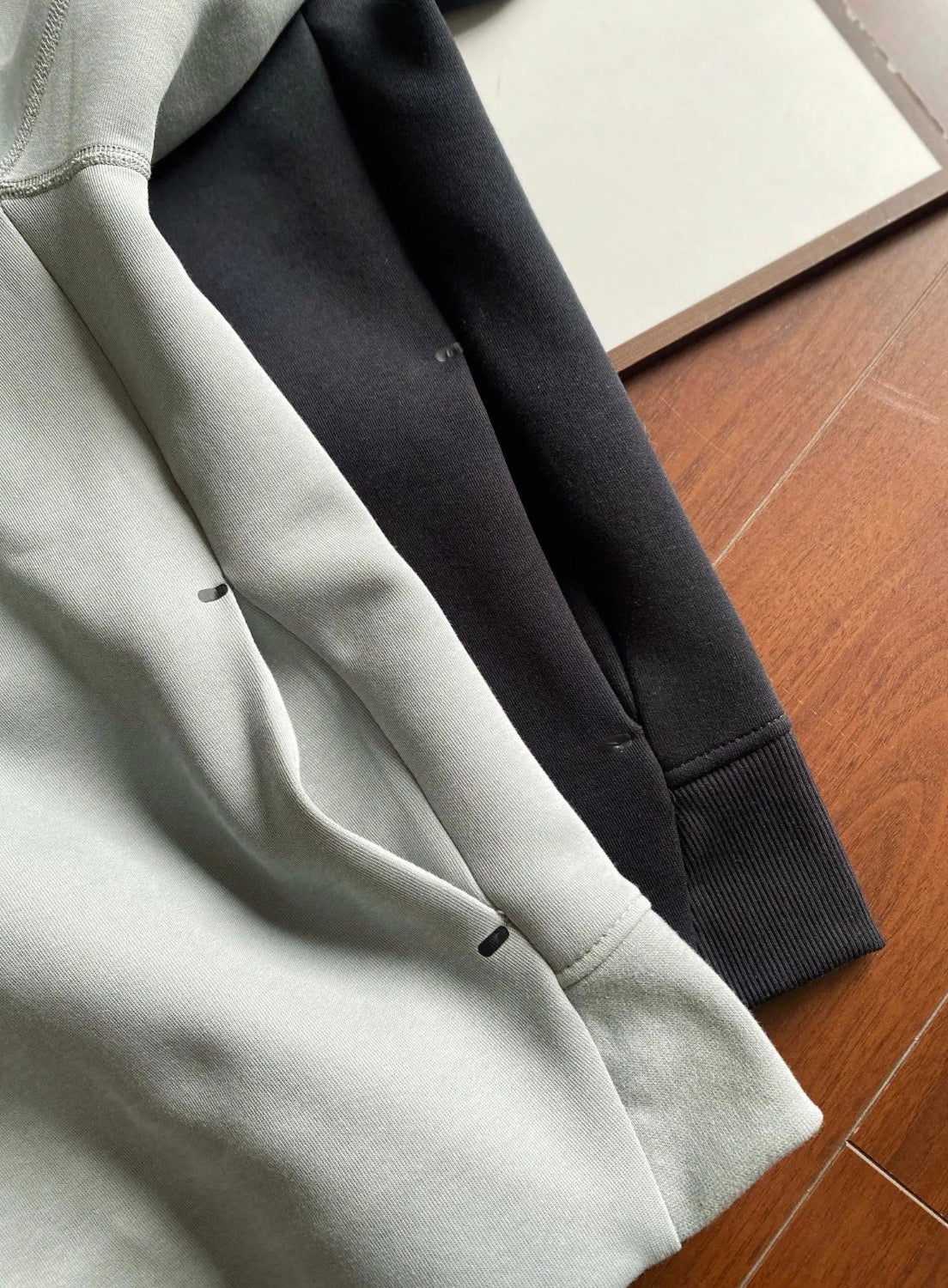 Ensemble | Nike tech