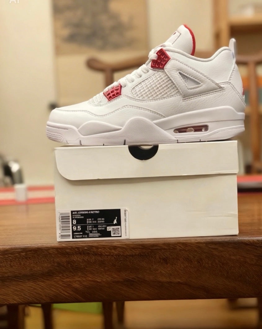 Sneaker | Jordan 4