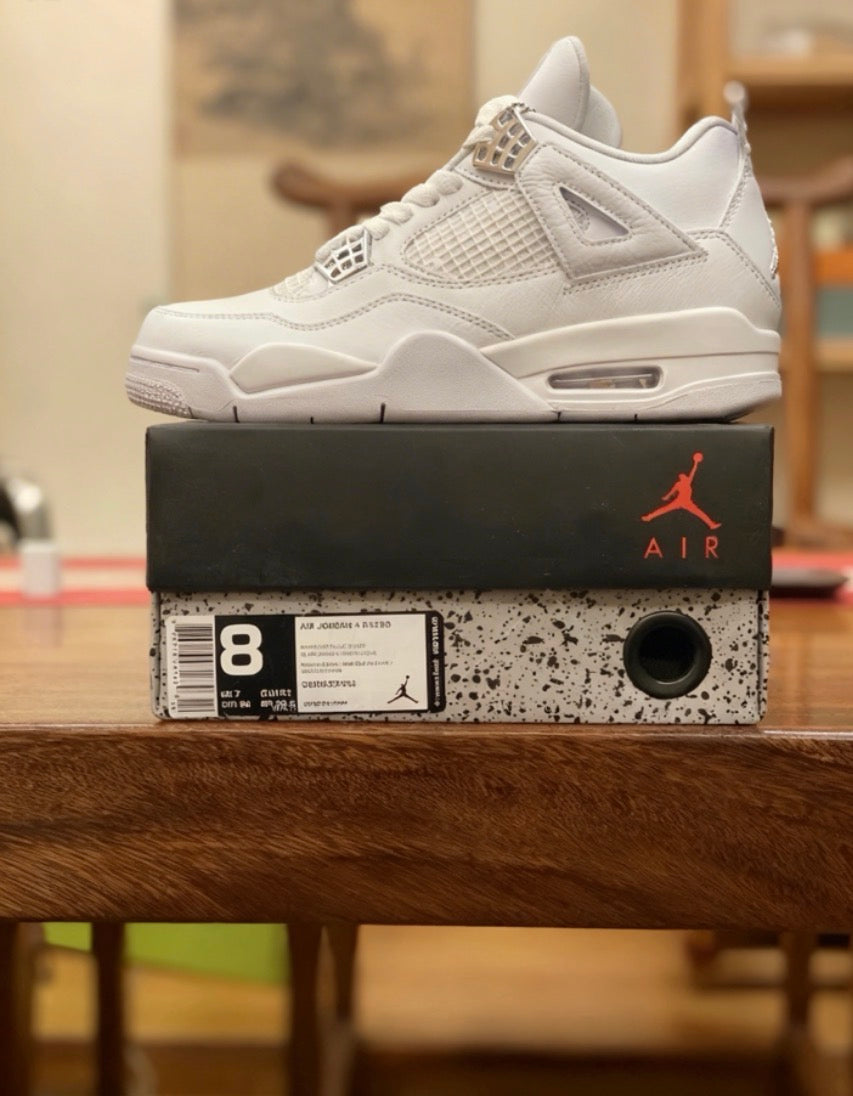 Sneaker | Jordan 4